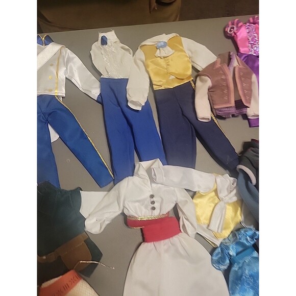 Disney Prince & Princess Doll Clothes Lot Ariel Frozen Cinderella etc Outfits - Picture 4 of 16